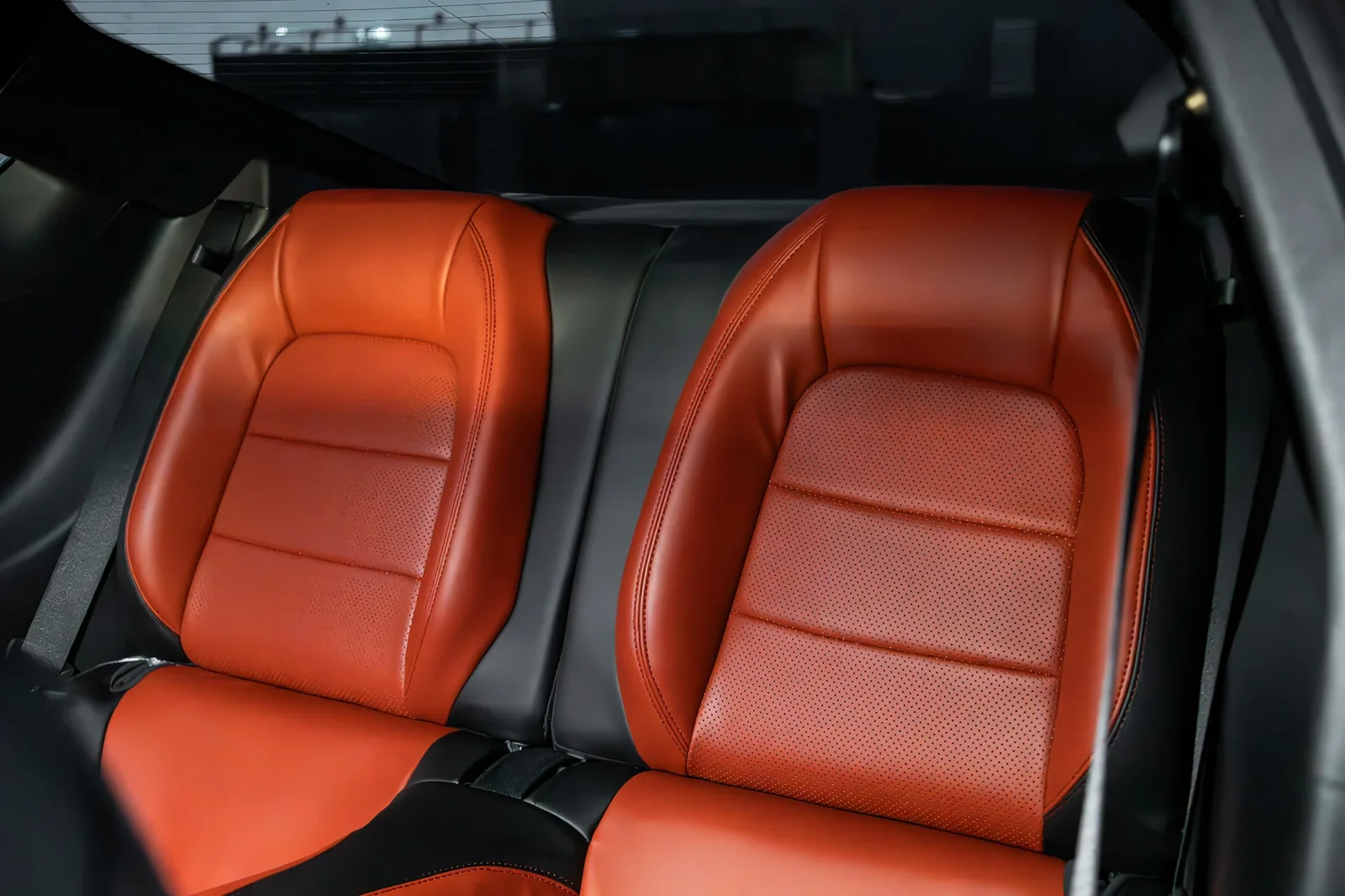 Rent Ford Mustang  White 2024 in Abu Dhabi - 5 