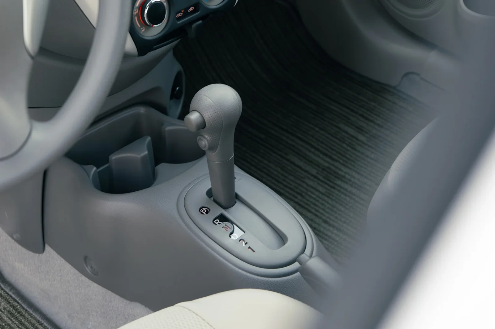 Rent Nissan Sunny  White 2025 in Abu Dhabi - 4 