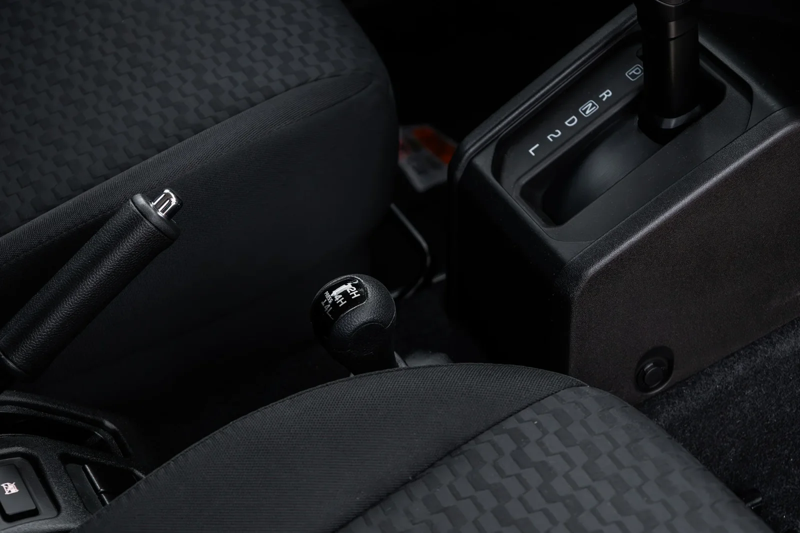 Rent Suzuki Jimny  Yellow 2026 in Abu Dhabi - 10 