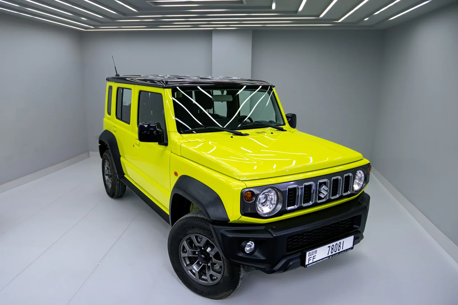 Huren Suzuki Jimny  Geel 2026 in Abu Dhabi - 7 