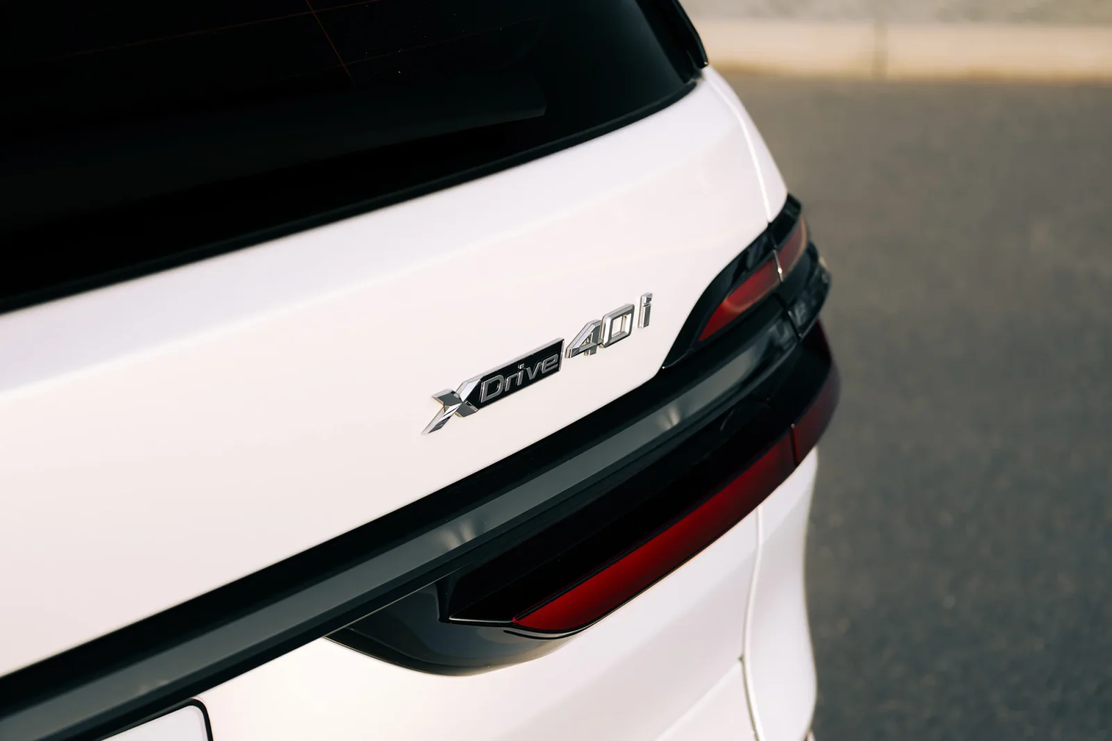 Huren BMW X7 40i Wit 2025 in Abu Dhabi - 13 