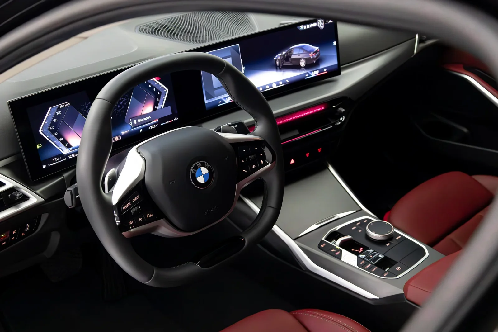 Loyer BMW 3-Series 318i Noir 2025 en Abou Dabi - 2 