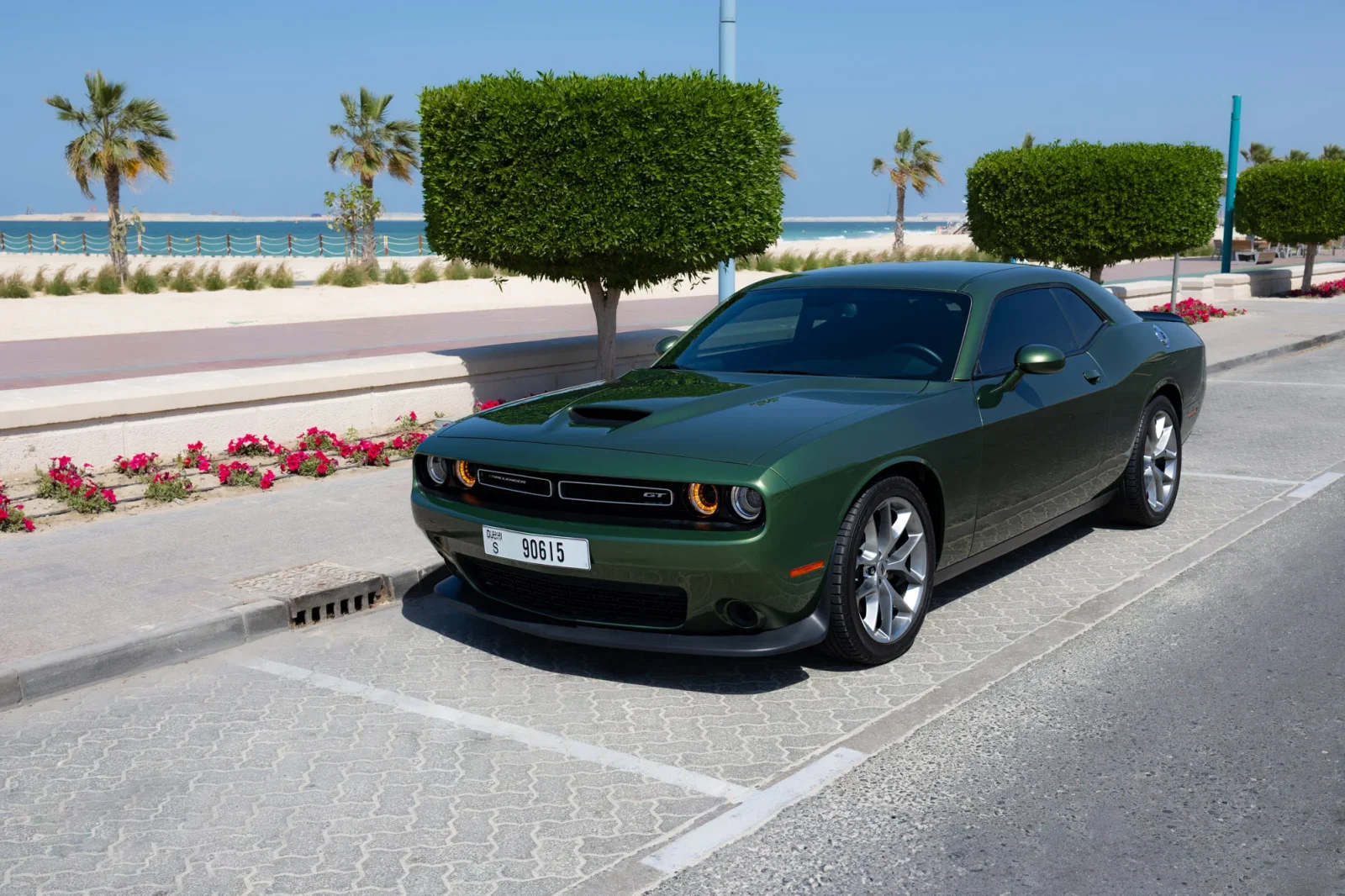 Loyer Dodge Challenger GT Vert 2023 en Abou Dabi