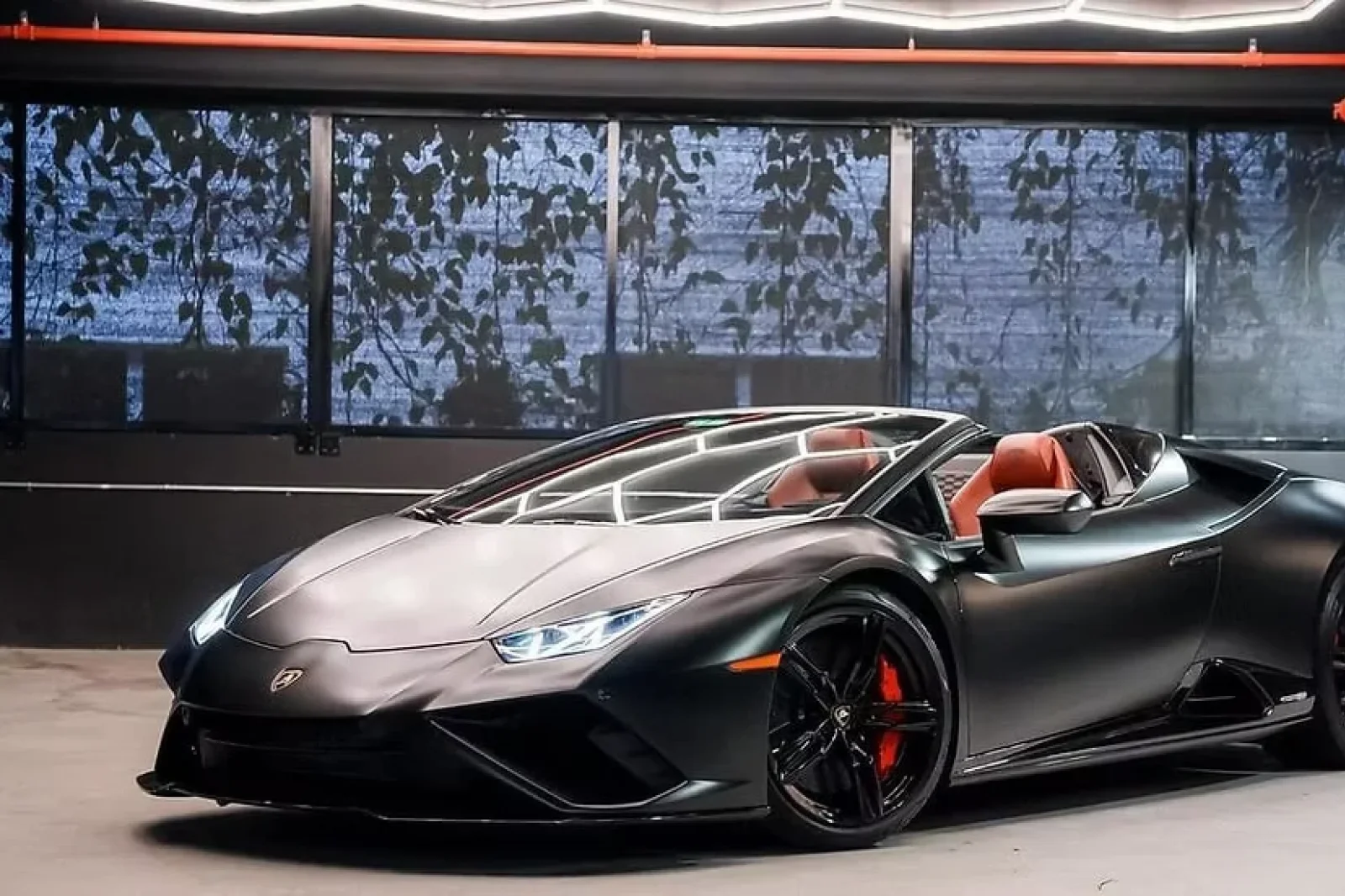 Rent Lamborghini Huracan EVO Black 2023 in Miami - 5 
