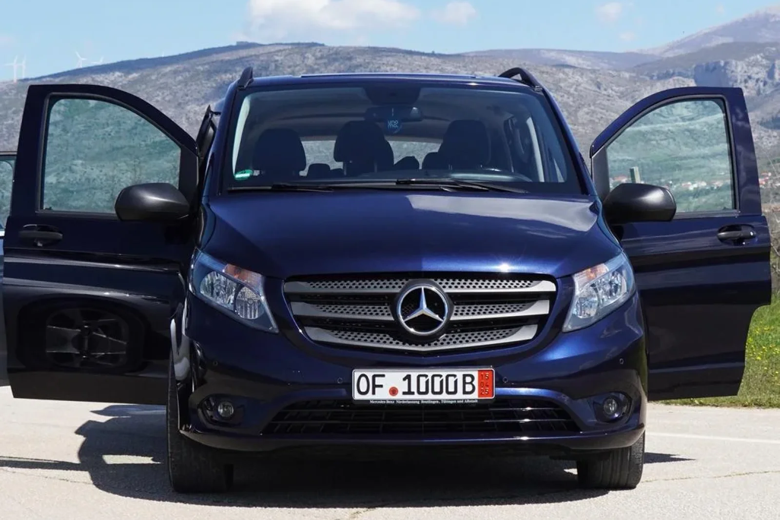 Rent Mercedes-Benz Vito  Blue 2019 in Sarajevo - 2 