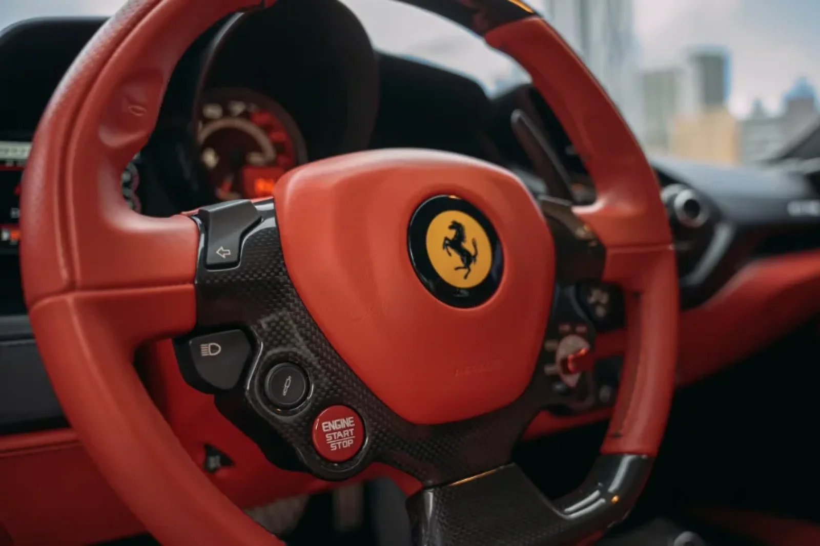 Affitto Ferrari 488 GTB  Grigio 2018 in Miami - 5 