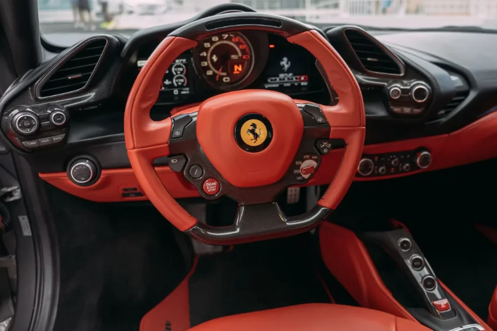 Affitto Ferrari 488 GTB  Grigio 2018 in Miami - 6 