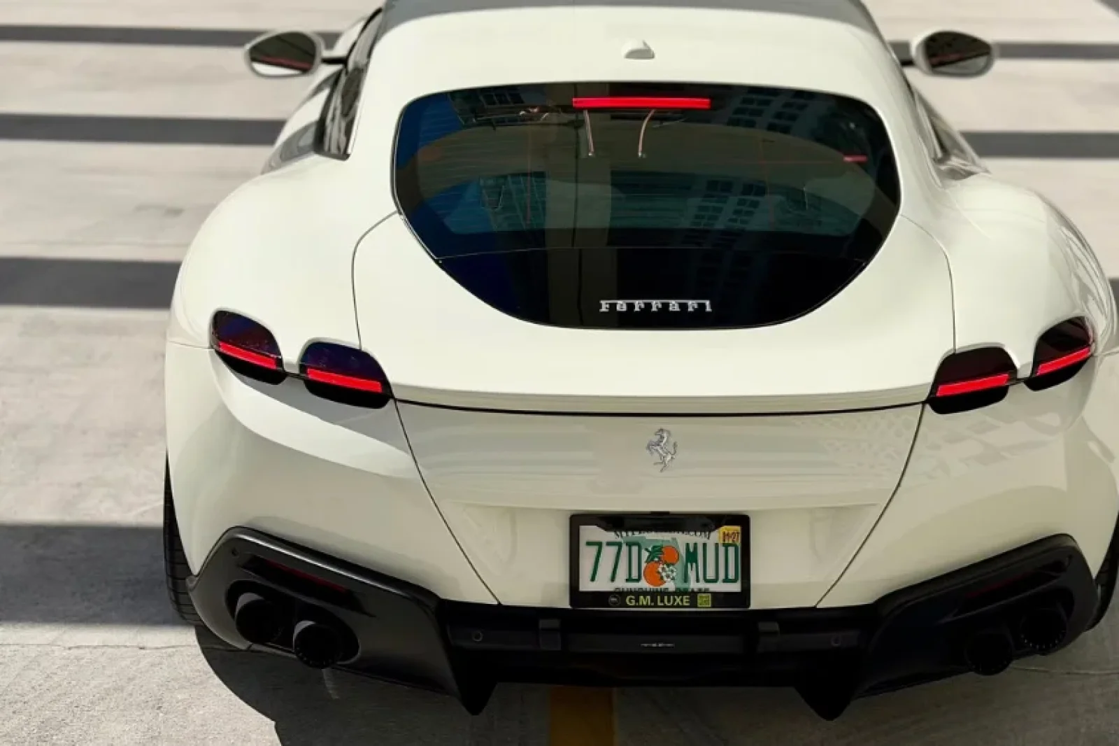 Affitto Ferrari Roma  Bianco 2025 in Miami - 13 