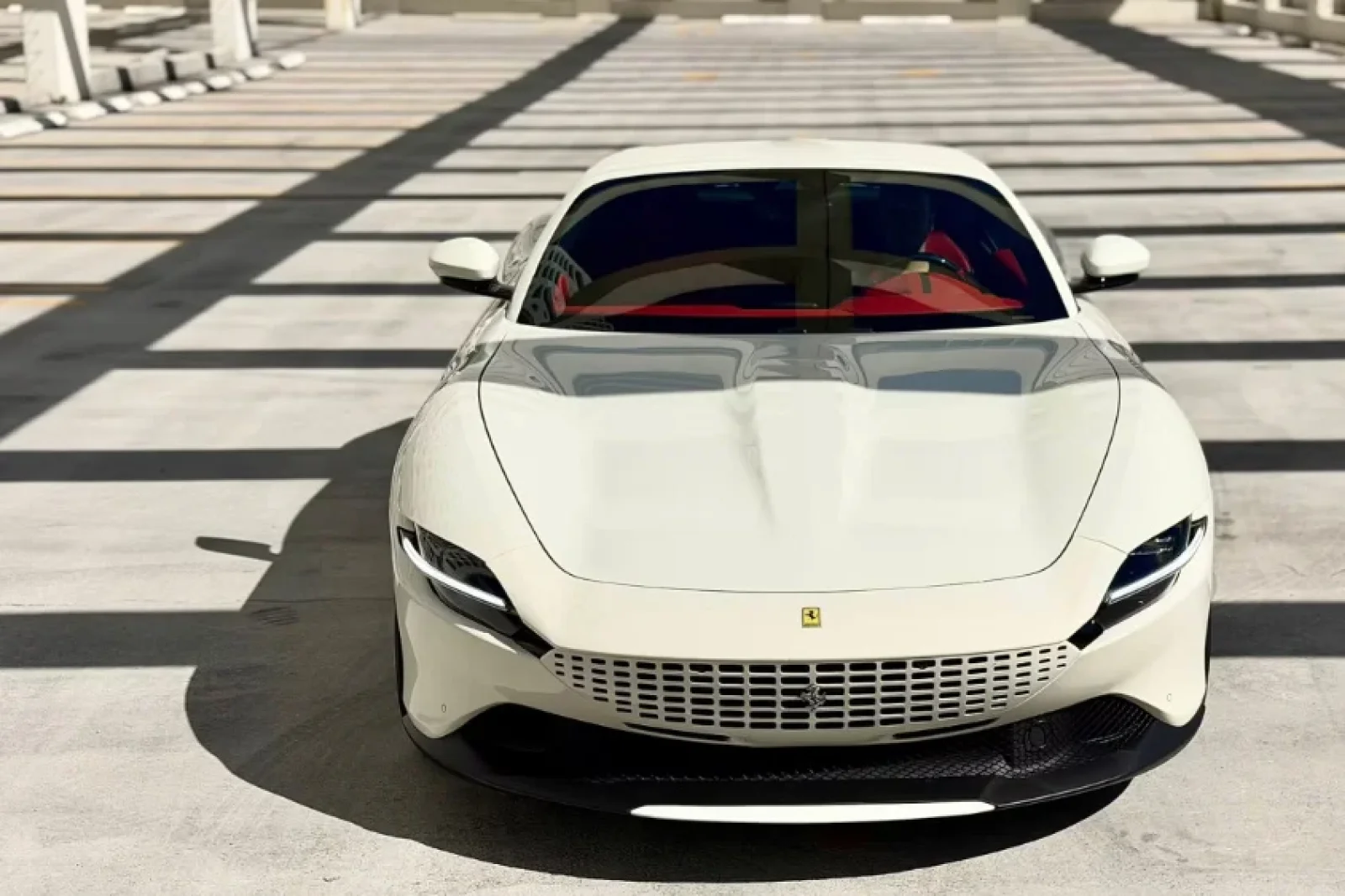 Affitto Ferrari Roma  Bianco 2025 in Miami - 2 