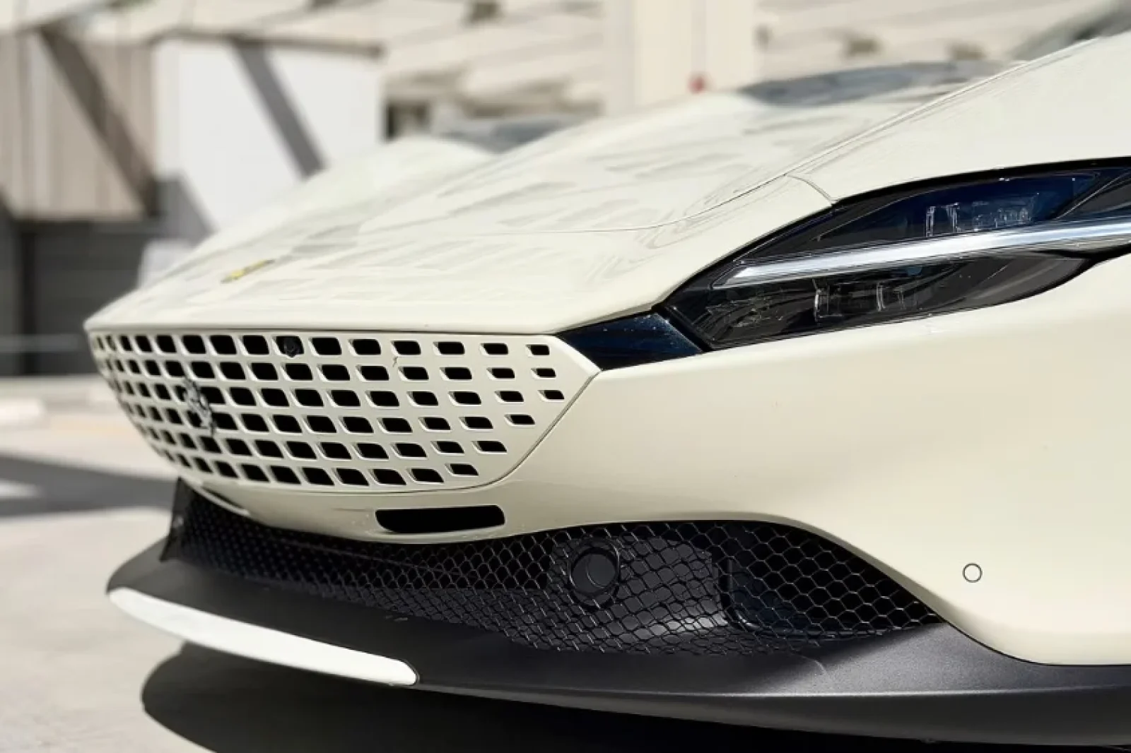 Affitto Ferrari Roma  Bianco 2025 in Miami - 14 