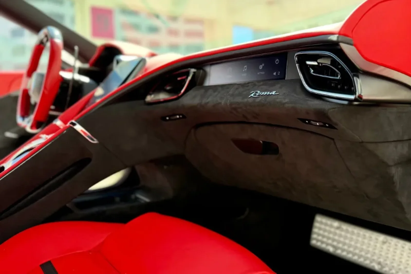 Affitto Ferrari Roma  Bianco 2025 in Miami - 5 