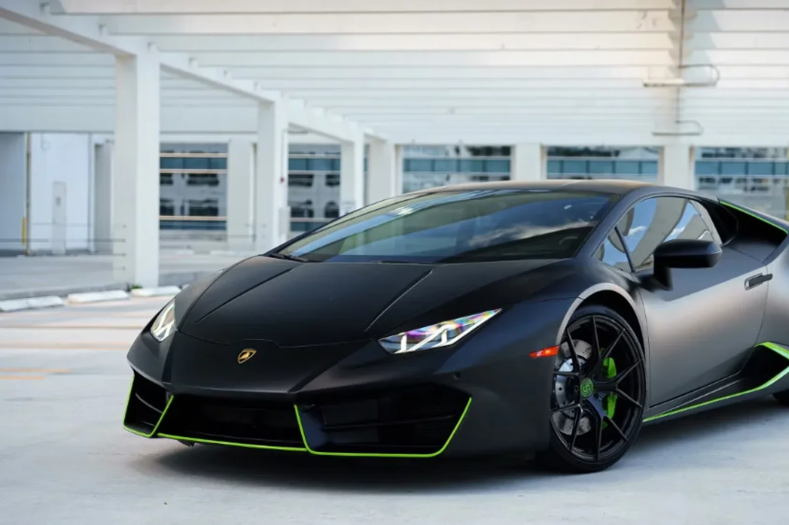 Miete Lamborghini Huracan  Schwarz 2019 in der Miami