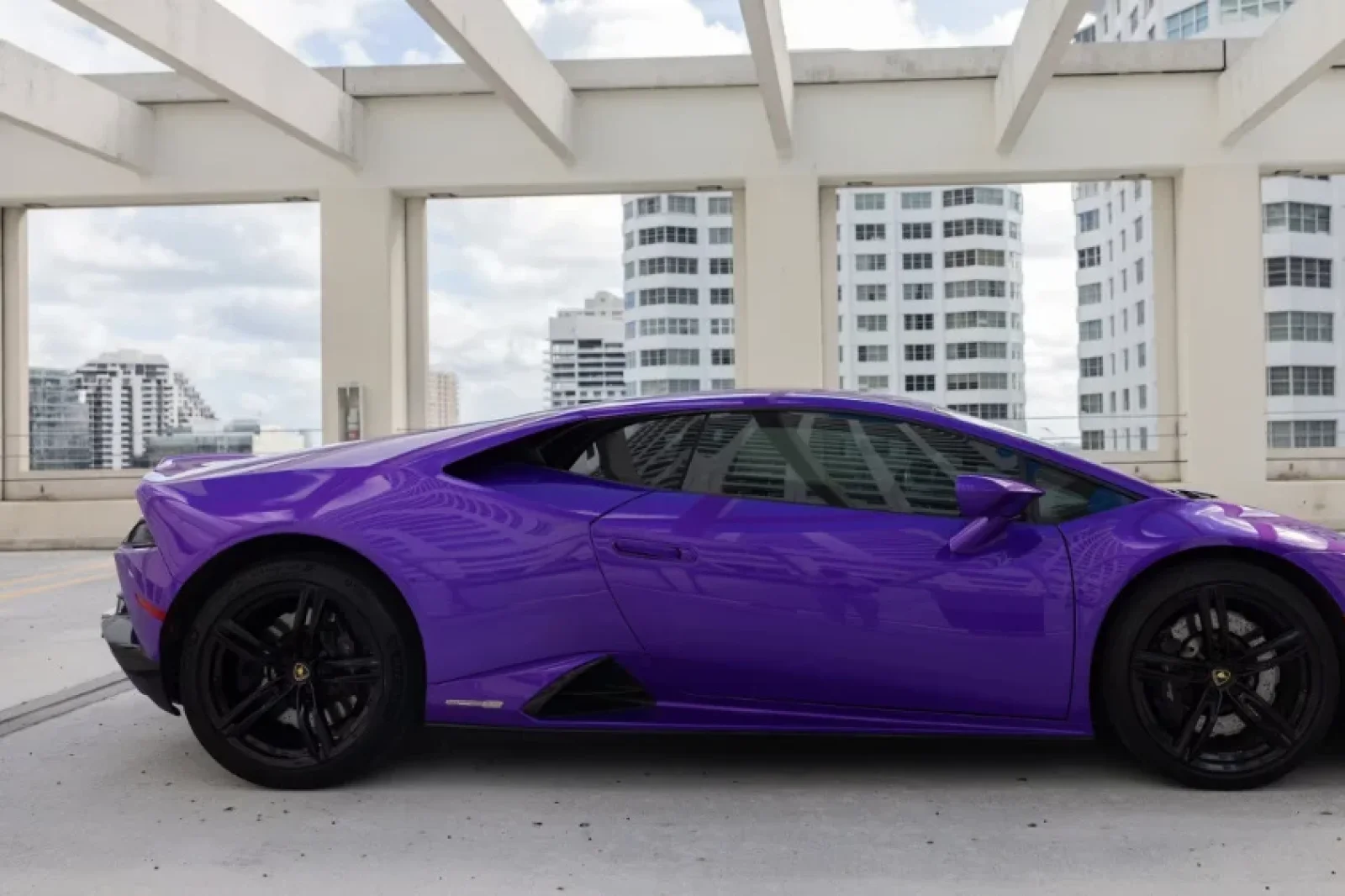 Affitto Lamborghini Huracan EVO Viola 2025 in Miami - 5 
