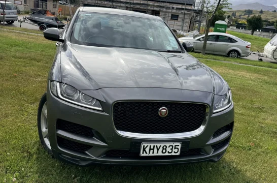 Jaguar F-Pace Grey 2017