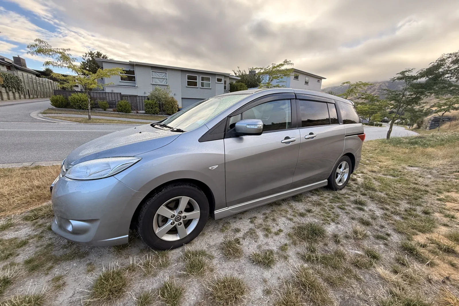 Rent Nissan Lafesta  Grey 2016 in Queenstown - 9 