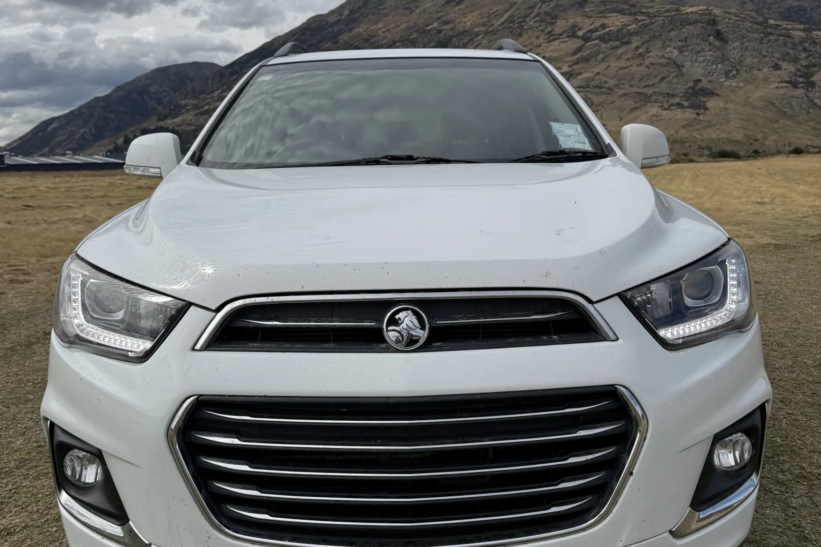 Rent Chevrolet Captiva  White 2018 in Queenstown - 6 