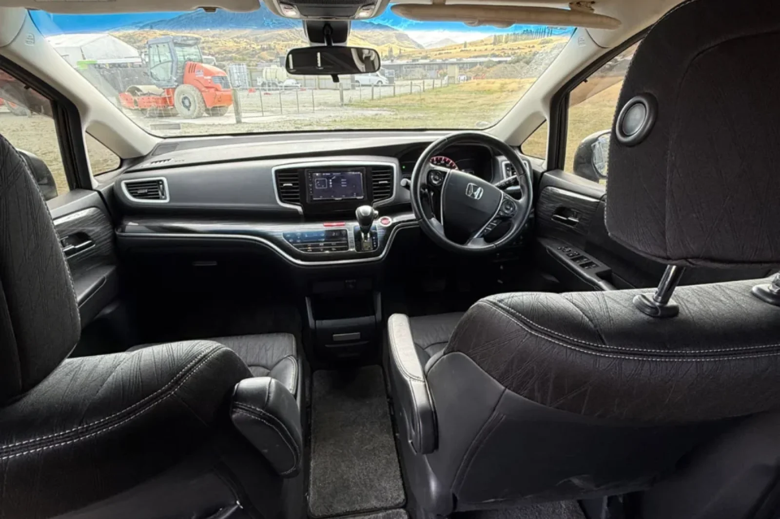 Rent Honda Odyssey  Black 2015 in Queenstown - 3 