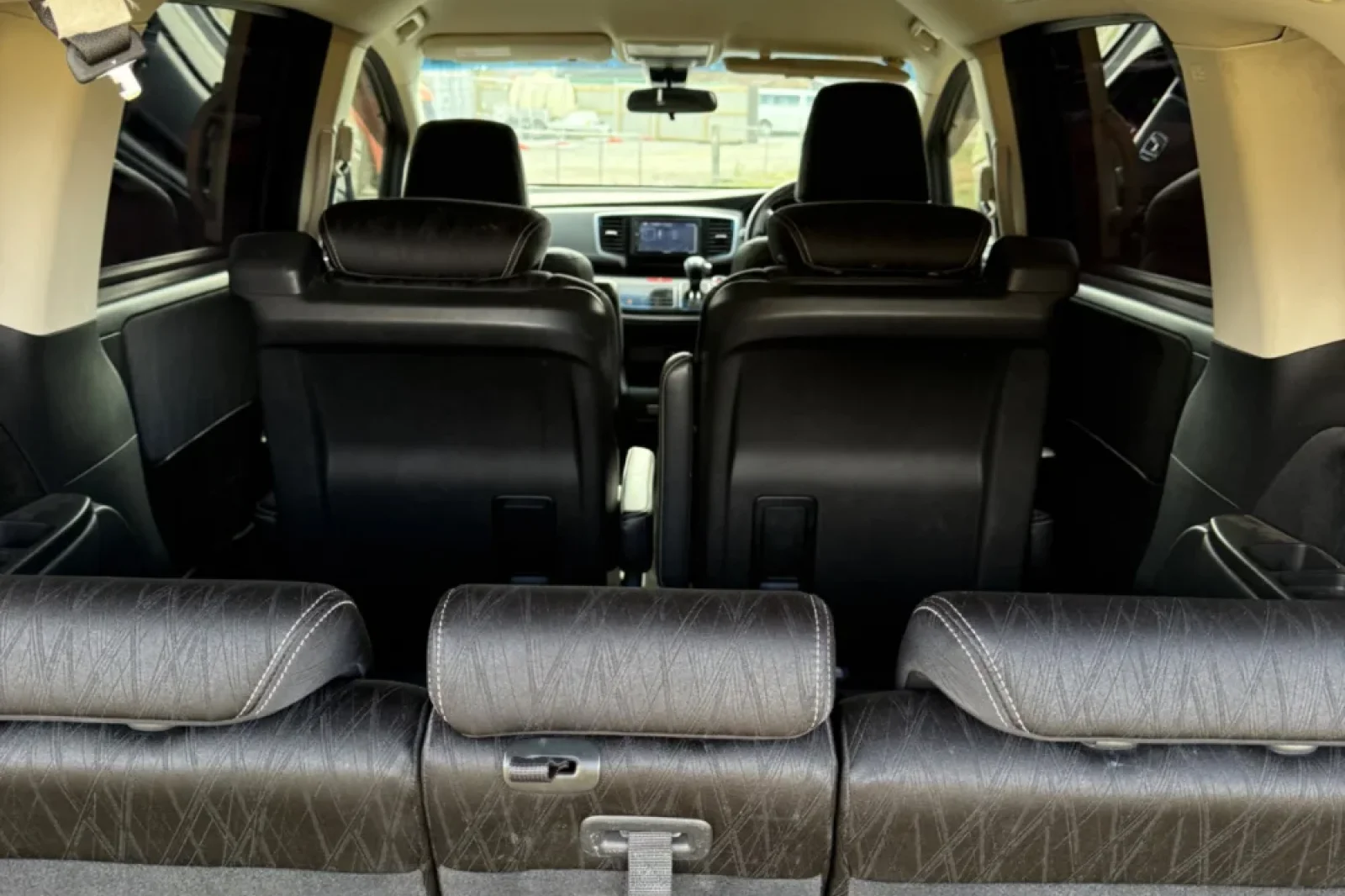 Rent Honda Odyssey  Black 2015 in Queenstown - 6 