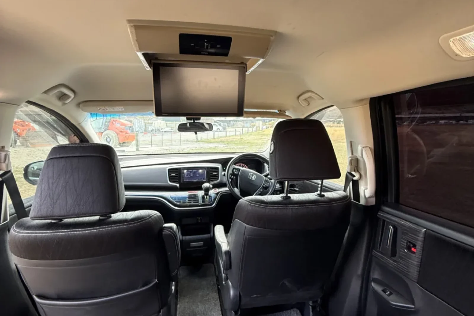 Rent Honda Odyssey  Black 2015 in Queenstown - 7 