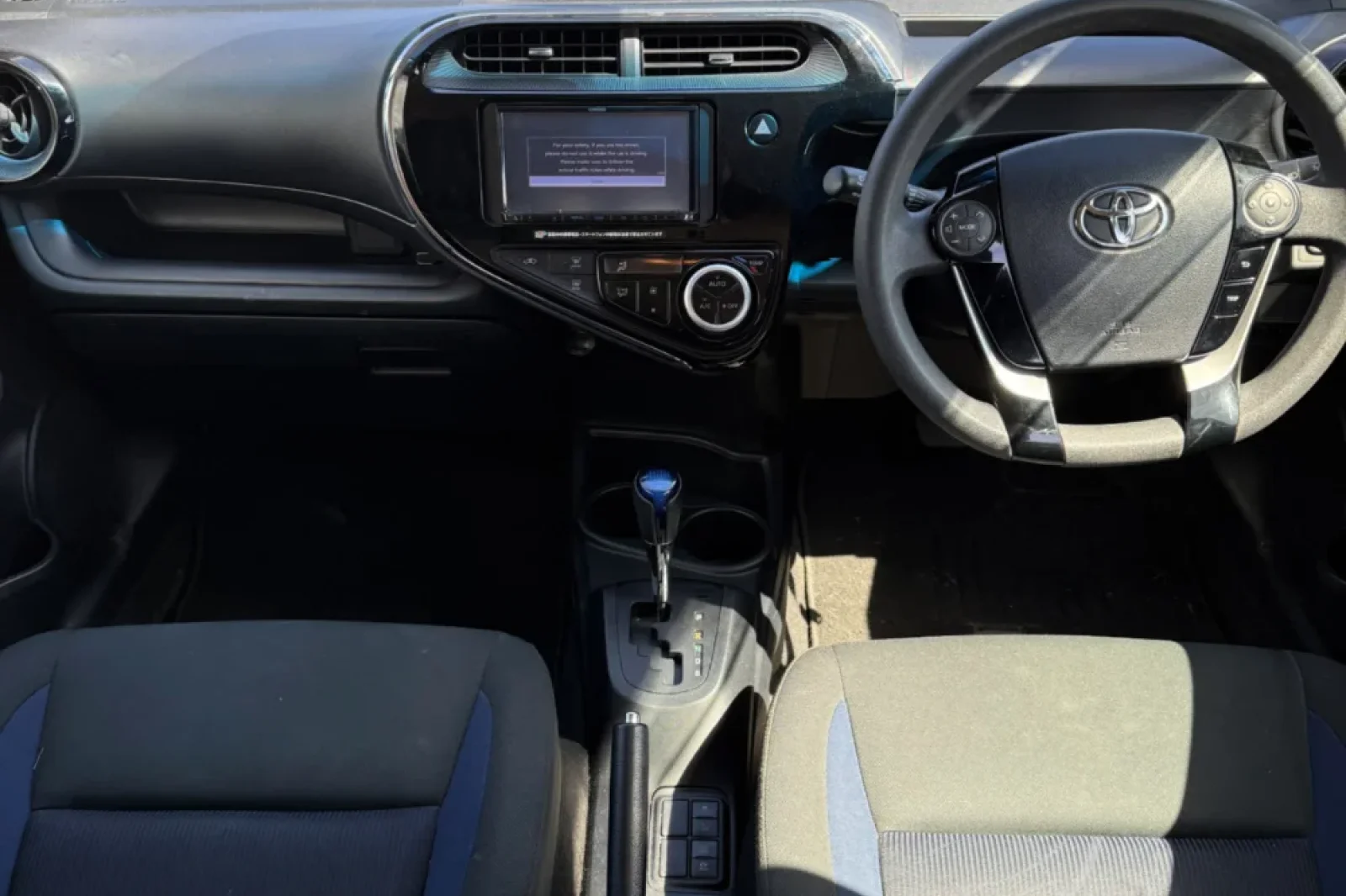 Rent Toyota Aqua  White 2017 in Queenstown - 4 