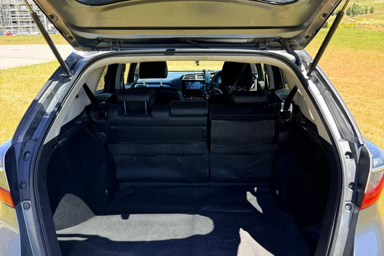 Rent Honda Shuttle  Grey 2020 in Queenstown - 6 