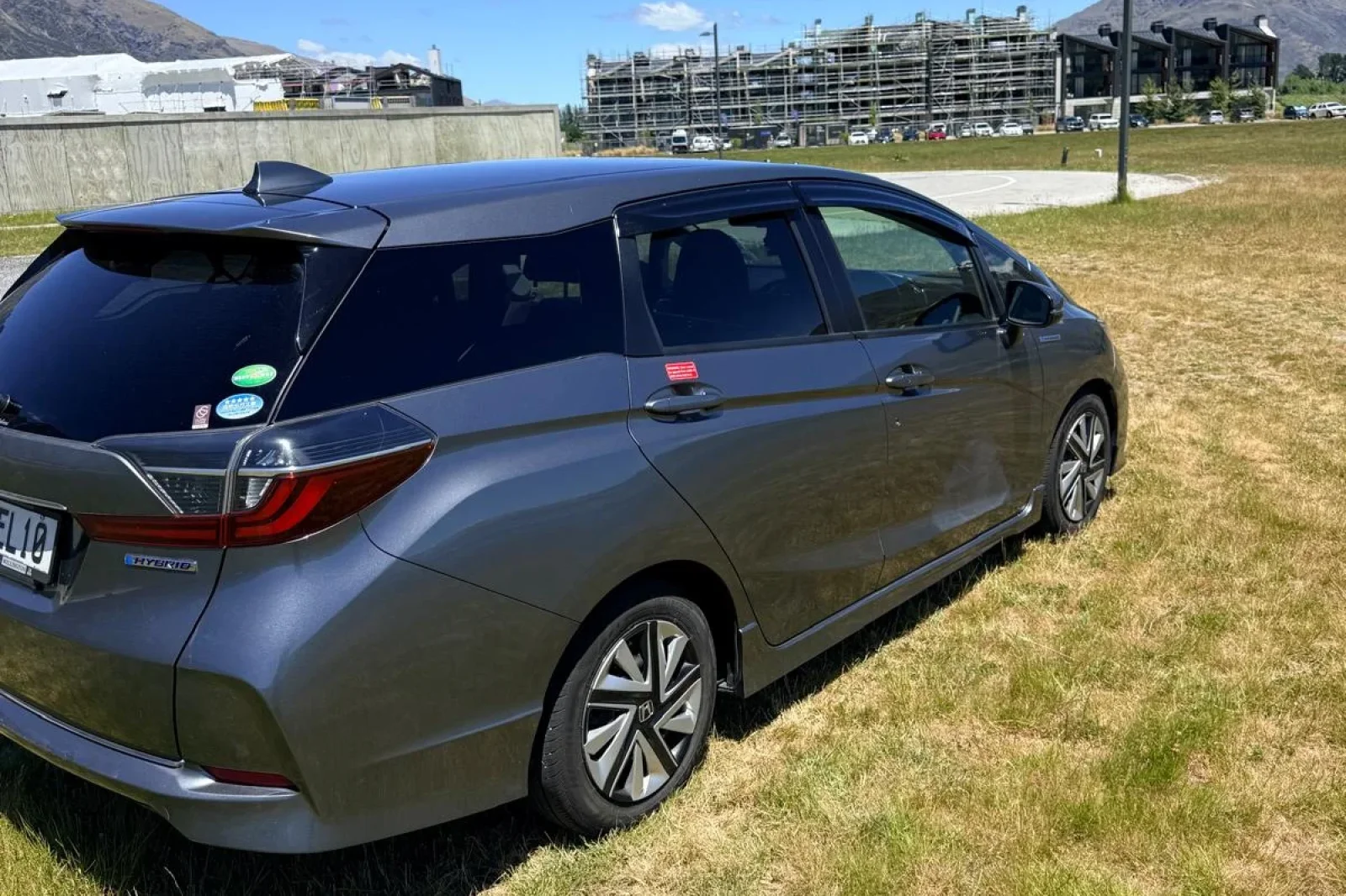 Rent Honda Shuttle  Grey 2020 in Queenstown - 4 