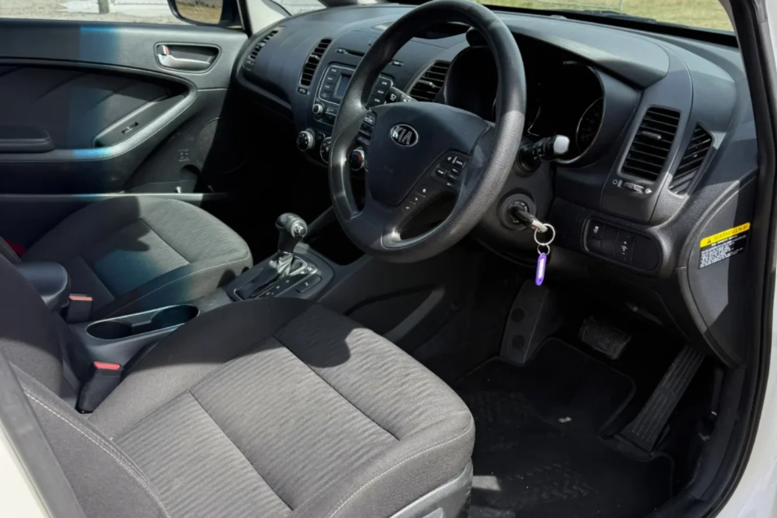 Rent Kia Cerato  White 2015 in Queenstown - 3 