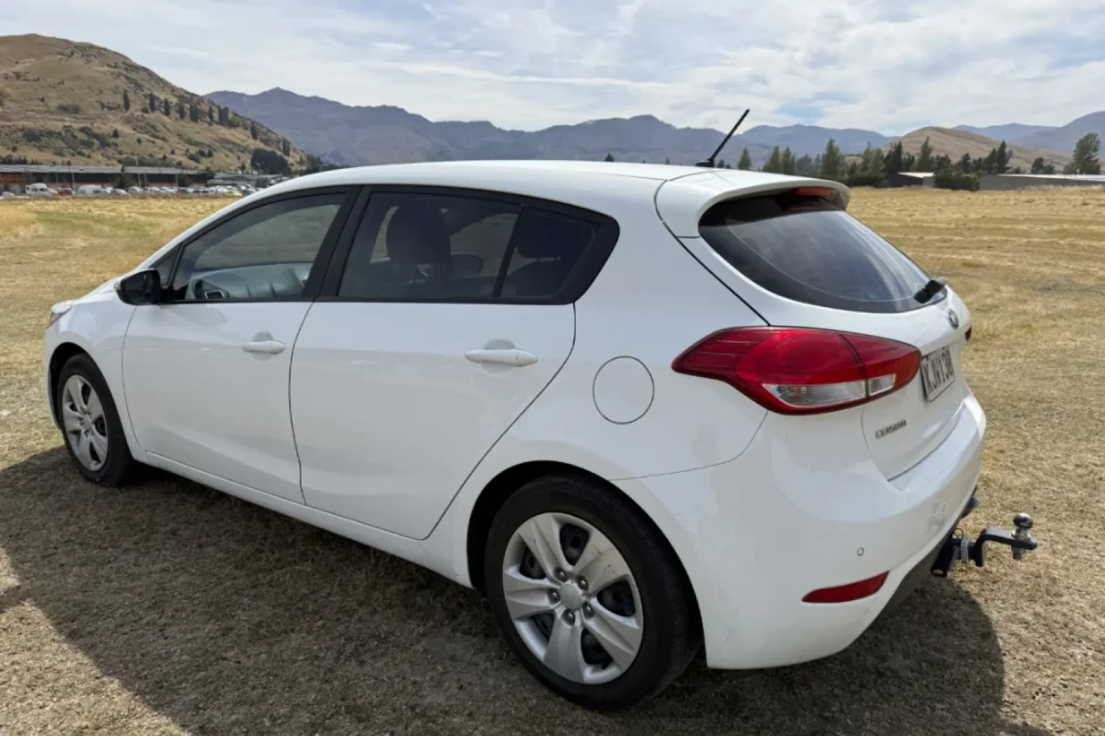 Rent Kia Cerato  White 2015 in Queenstown - 8 