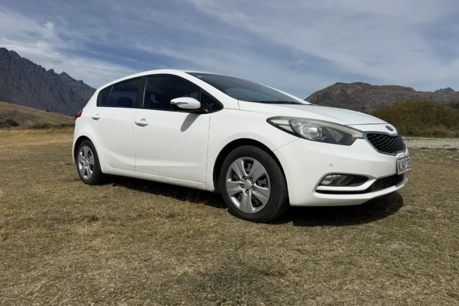 Rent Kia Cerato  White 2015 in Queenstown - 6 