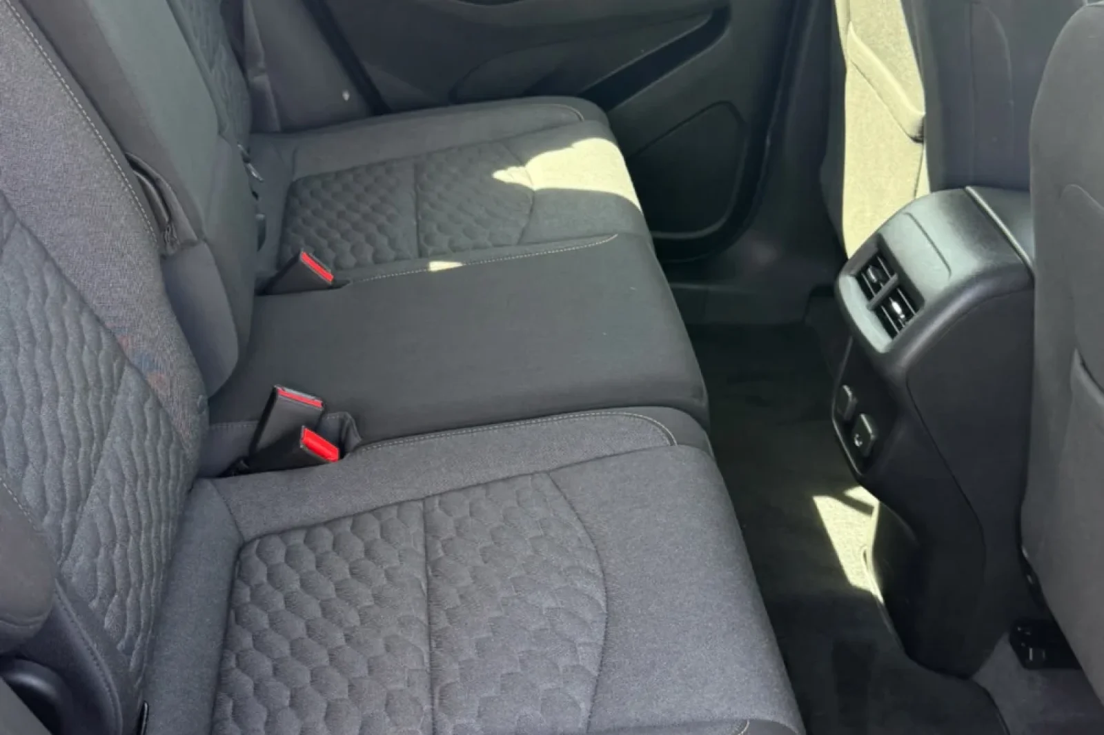 Rent Chevrolet Equinox  Grey 2018 in Queenstown - 4 