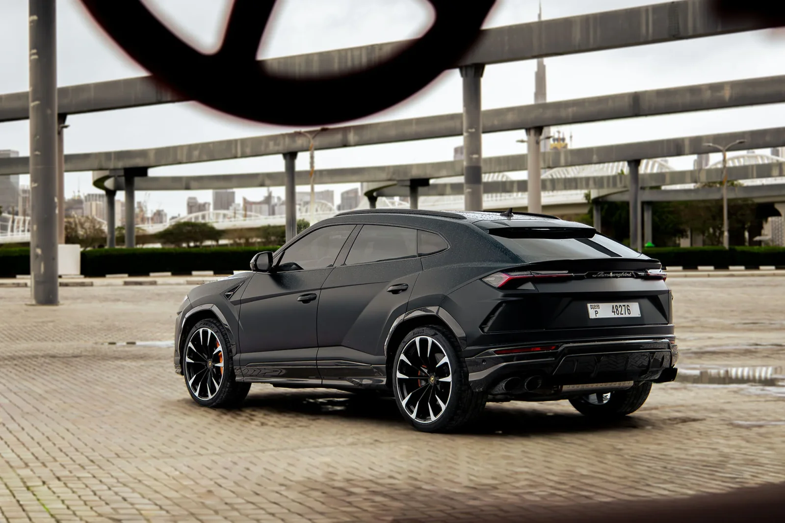 Huren Lamborghini Urus  Zwart 2021 in Abu Dhabi - 6 