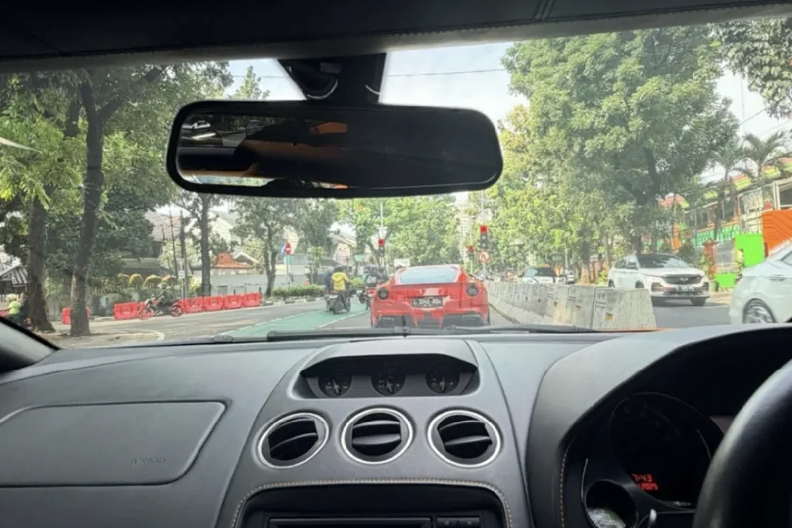 Rent Lamborghini Gallardo  Orange 2013 in Bali - 4 
