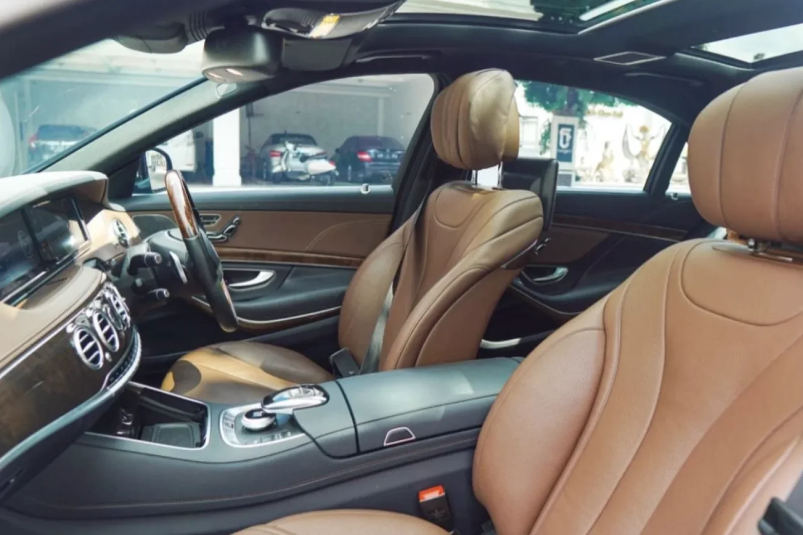 Affitto Mercedes-Benz S-Class 400 Nero 2017 in Bali - 4 