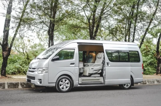 Toyota Hiace Argento 2019