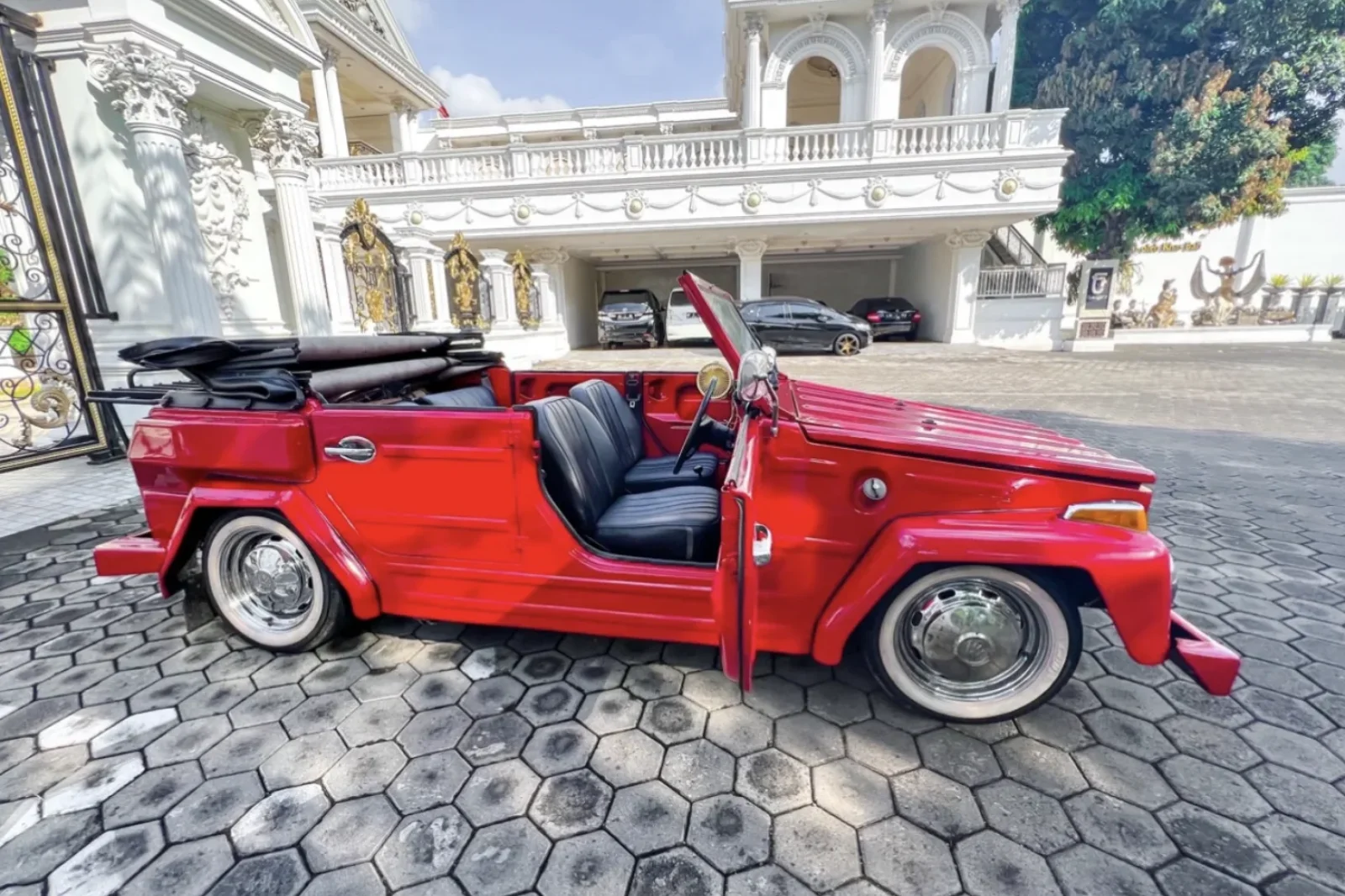 Affitto Volkswagen Safari  Rosso 1973 in Bali - 3 
