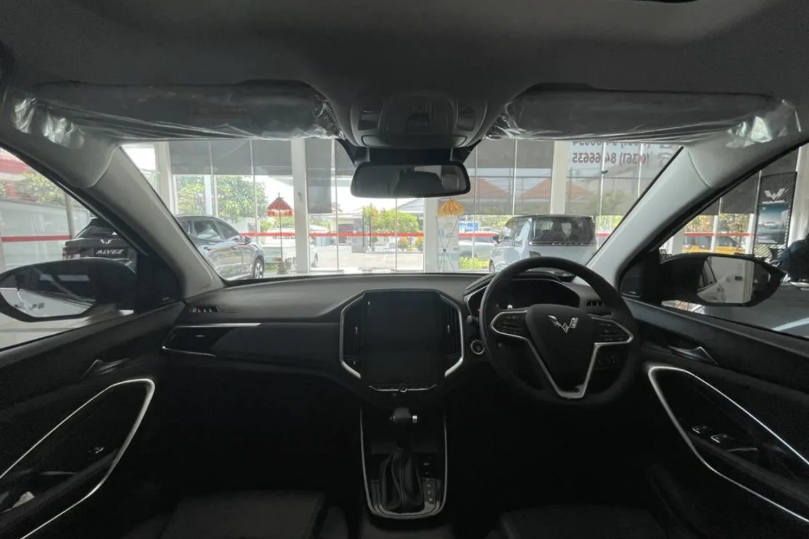 Affitto Wuling Almaz  Nero 2023 in Bali - 2 