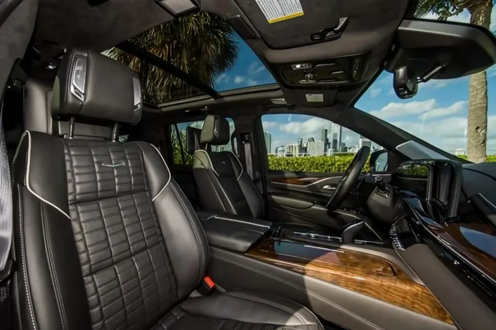 Alquiler Cadillac Escalade ESV Negro 2022 en Miami - 6 