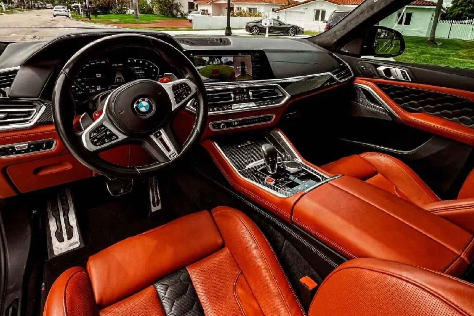 Rent BMW X6M Competition Black 2023 in Miami - 3 