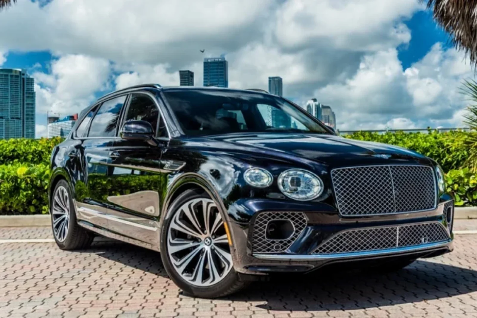 Rent Bentley Bentayga  Black 2023 in Miami - 7 
