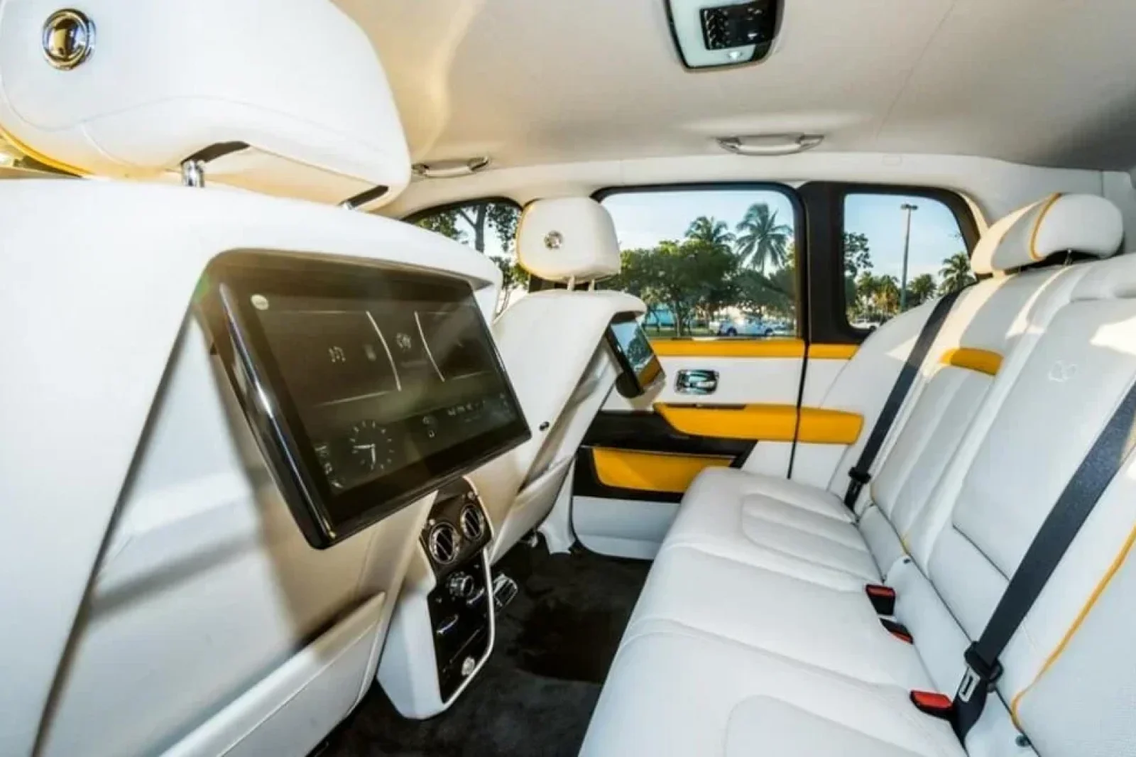Rent Rolls-Royce Cullinan Black Badge White 2022 in Miami - 4 