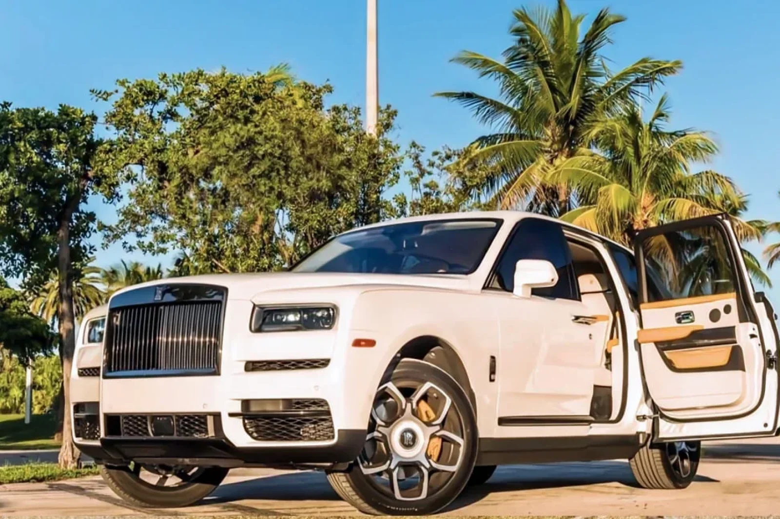 Rent Rolls-Royce Cullinan Black Badge White 2022 in Miami - 2 