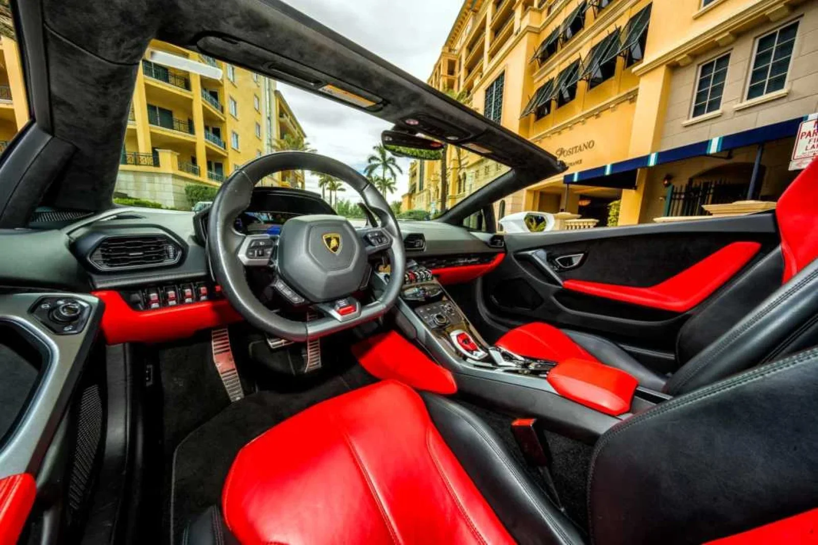 Miete Lamborghini Huracan  Weiß 2022 in der Miami - 3 