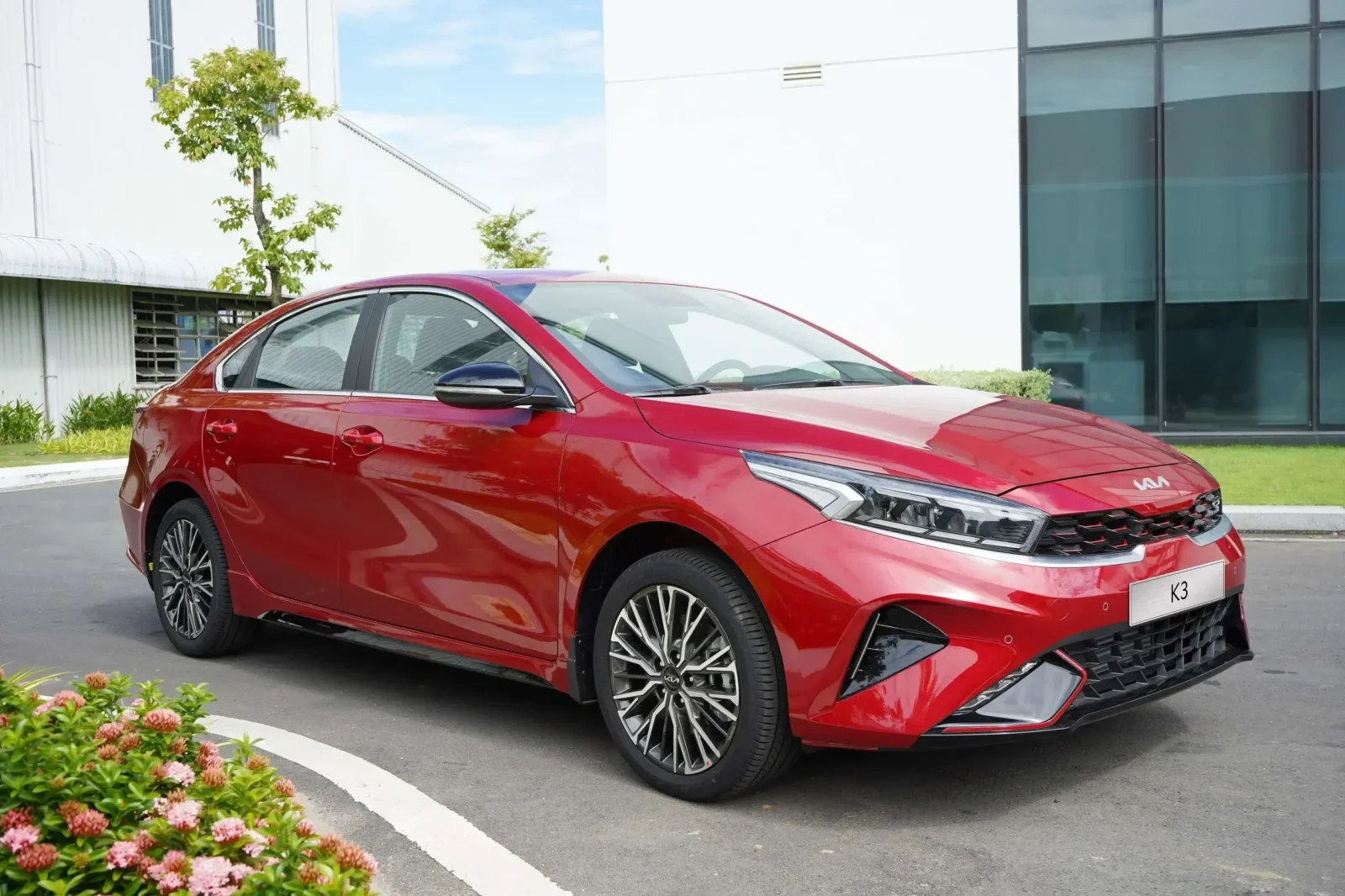 Rent Kia K3  Red 2022 in Nha Trang - 3 