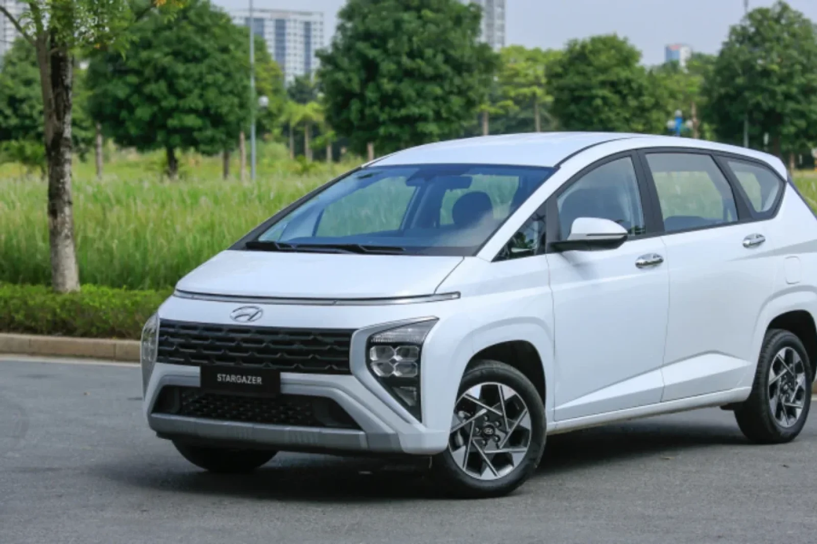 Rent Hyundai Stargazer  White 2023 in Nha Trang