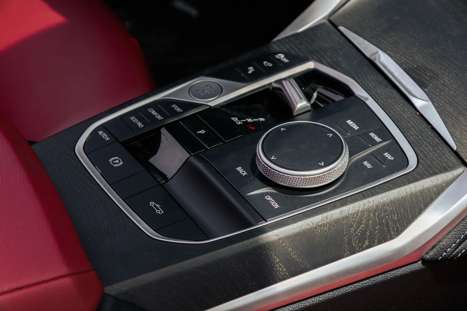 Huren BMW 4-Series 440 Grijs 2024 in Abu Dhabi - 13 