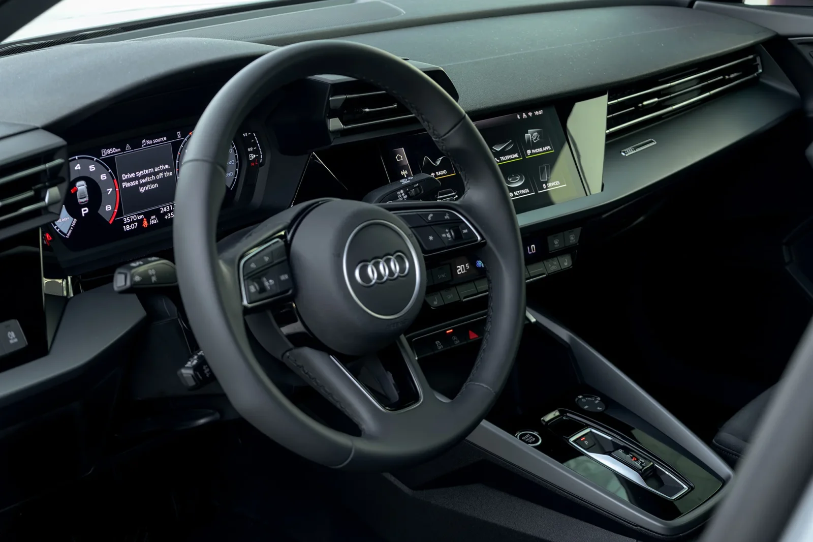 Huren Audi A3  Grijs 2026 in Abu Dhabi - 15 