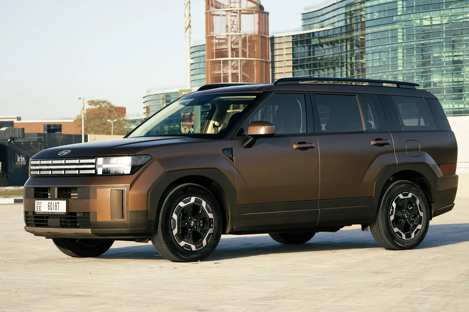 Huren Hyundai Santa Fe  Bruin 2026 in Abu Dhabi - 11 