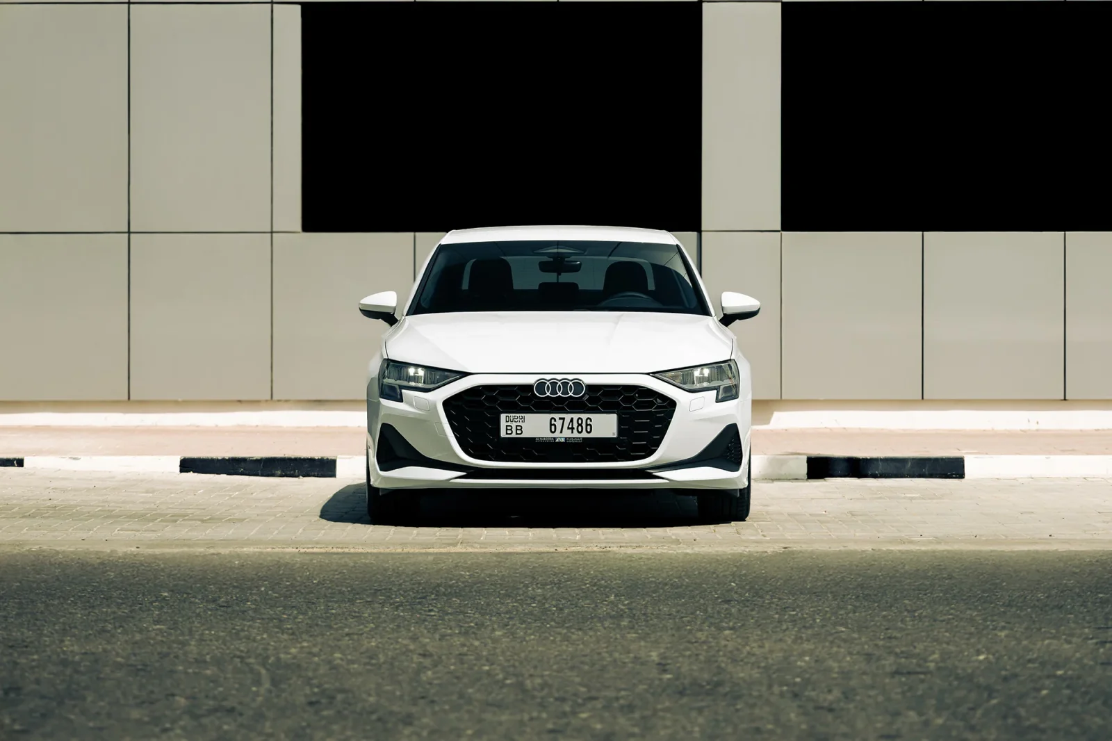 Huren Audi A3  Wit 2026 in Abu Dhabi - 2 