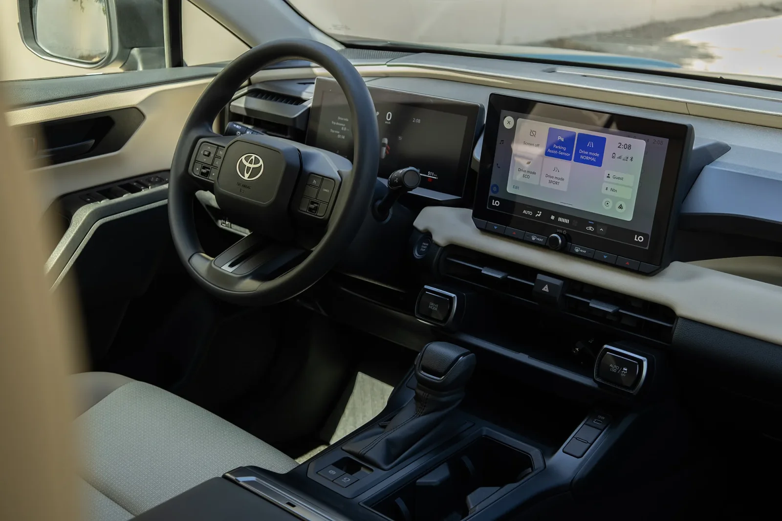 Loyer Toyota RAV4  Vert 2026 en Abou Dabi - 4 