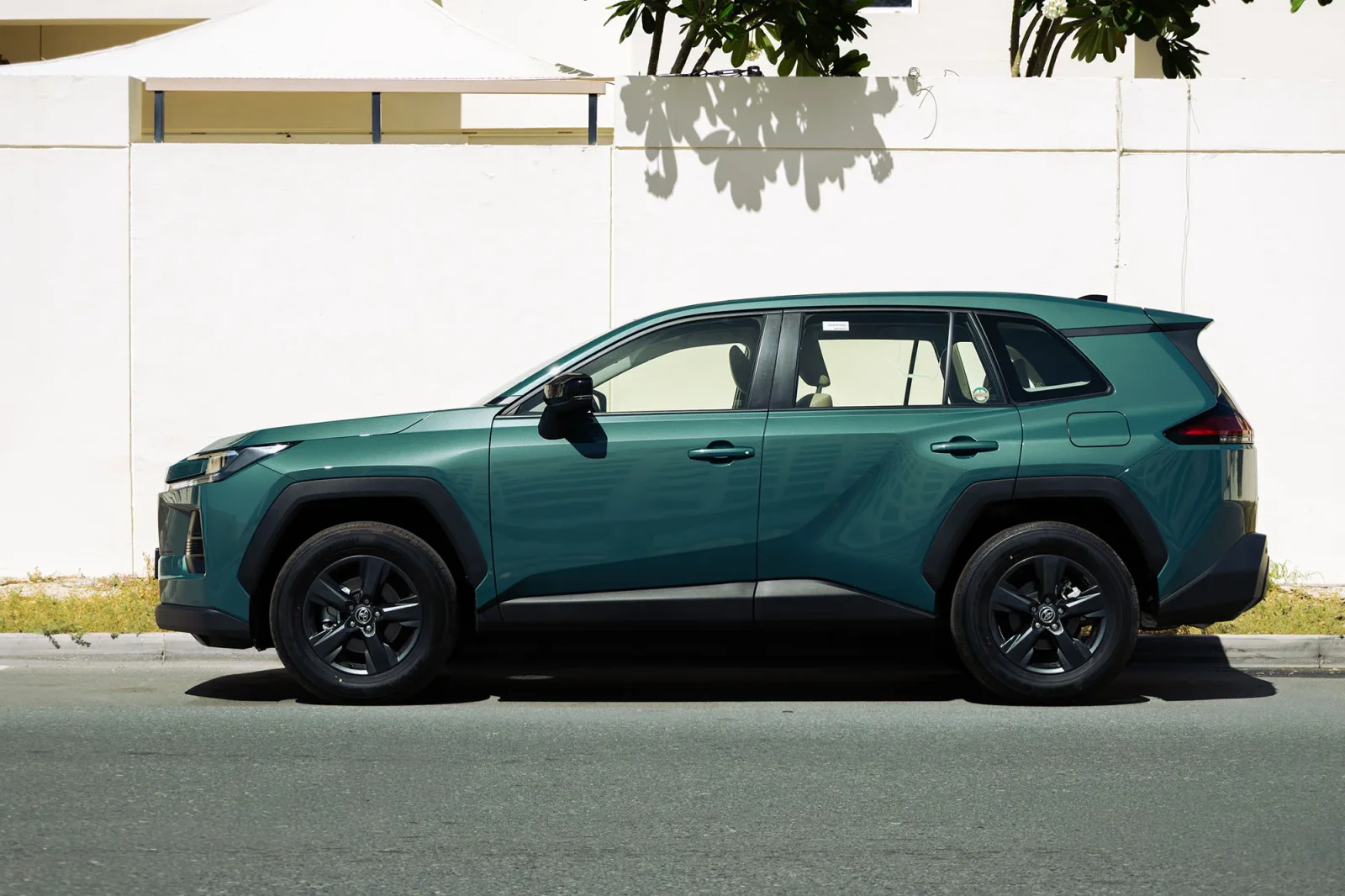 Loyer Toyota RAV4  Vert 2026 en Abou Dabi - 8 